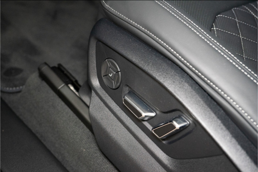 Audi Q8 60 TFSI E Quattro S-Edition Competition 490PK FACELIFT | 2025 DIRECT LEVERBAAR | 5 Jaar Garantie | BOMVOL! Audi Q8 60 TFSI E Quattro S-Edition Competition 490PK FACELIFT | 2025 DIRECT LEVERBAAR | 5 Jaar Garantie | BOMVOL!