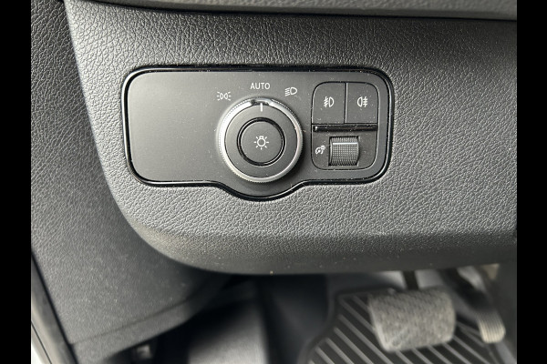 Mercedes-Benz Sprinter 317 CDI L2 H2 PRO / LED / MBUX / Navigatie / Camera / Parkeersensoren / Cruise control / Airco / 270 Graden achterdeuren