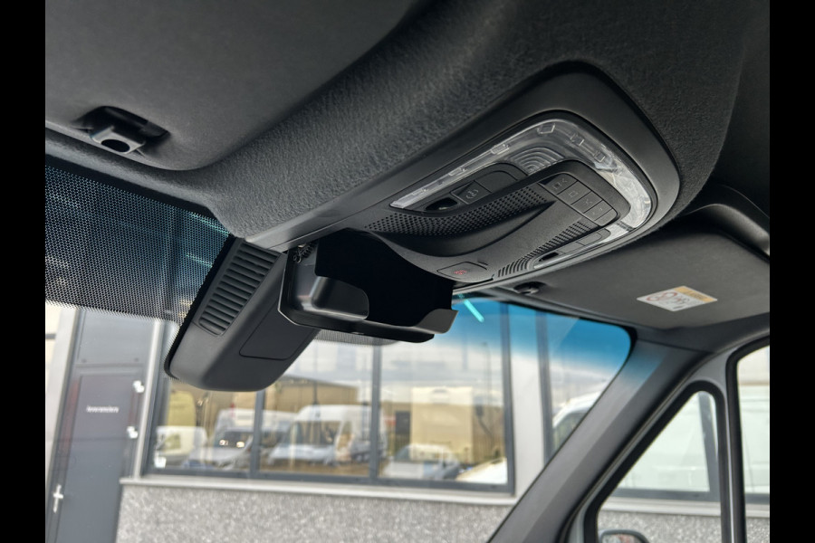 Mercedes-Benz Sprinter 317 CDI L2 H2 PRO / LED / MBUX / Navigatie / Camera / Parkeersensoren / Cruise control / Airco / 270 Graden achterdeuren