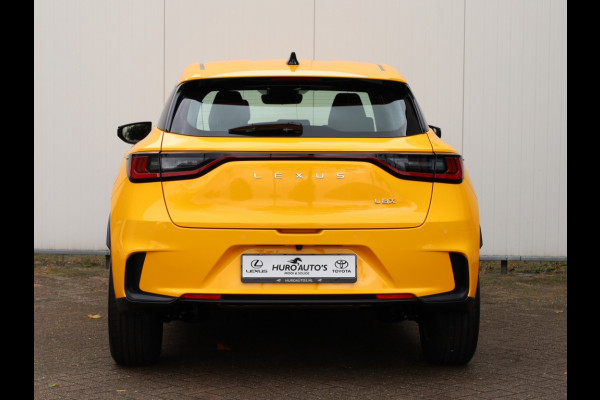 Lexus LBX 2WD Comfort & Safety | Nieuw | Stoelverwarming | Parkeersensoren
