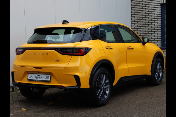 Lexus LBX 2WD Comfort & Safety | Nieuw | Stoelverwarming | Parkeersensoren