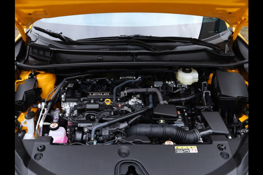 Lexus LBX 2WD Comfort & Safety | Nieuw | Stoelverwarming | Parkeersensoren