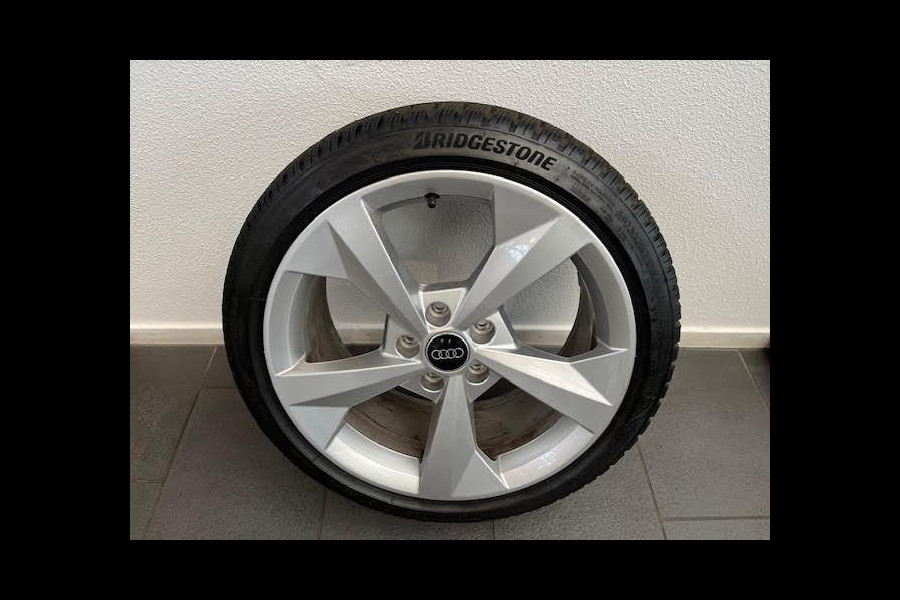 Audi A3 Sportback 30 TFSI Pro Line 110 pk S-tronic | Gratis Winterset | Parkeersensoren achter | Cruise control | Apple Carplay/Android Auto | LED koplampen |