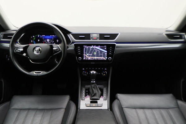 Škoda Superb Combi 1.4 TSI iV PHEV Business Edition Plus Leer, Camera, Apple Carplay, Elektr. Stoel, LED, Trekhaak, PDC