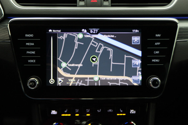 Škoda Superb Combi 1.4 TSI iV PHEV Business Edition Plus Leer, Camera, Apple Carplay, Elektr. Stoel, LED, Trekhaak, PDC