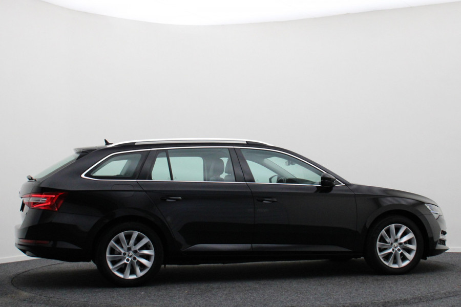 Škoda Superb Combi 1.4 TSI iV PHEV Business Edition Plus Leer, Camera, Apple Carplay, Elektr. Stoel, LED, Trekhaak, PDC