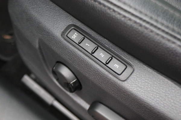 Škoda Superb Combi 1.4 TSI iV PHEV Business Edition Plus Leer, Camera, Apple Carplay, Elektr. Stoel, LED, Trekhaak, PDC