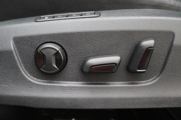 Škoda Superb Combi 1.4 TSI iV PHEV Business Edition Plus Leer, Camera, Apple Carplay, Elektr. Stoel, LED, Trekhaak, PDC