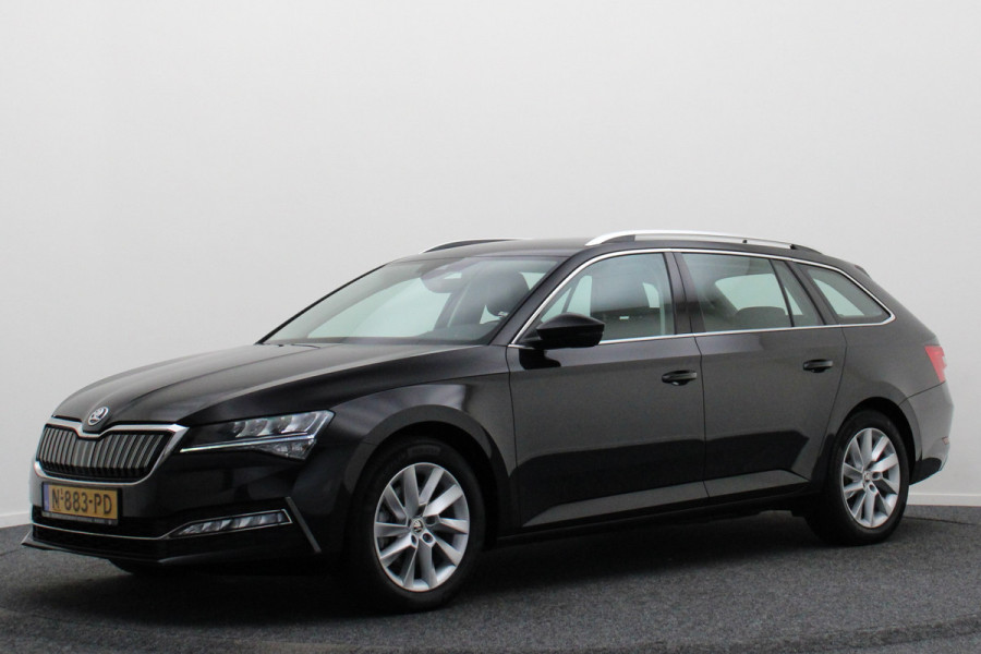 Škoda Superb Combi 1.4 TSI iV PHEV Business Edition Plus Leer, Camera, Apple Carplay, Elektr. Stoel, LED, Trekhaak, PDC