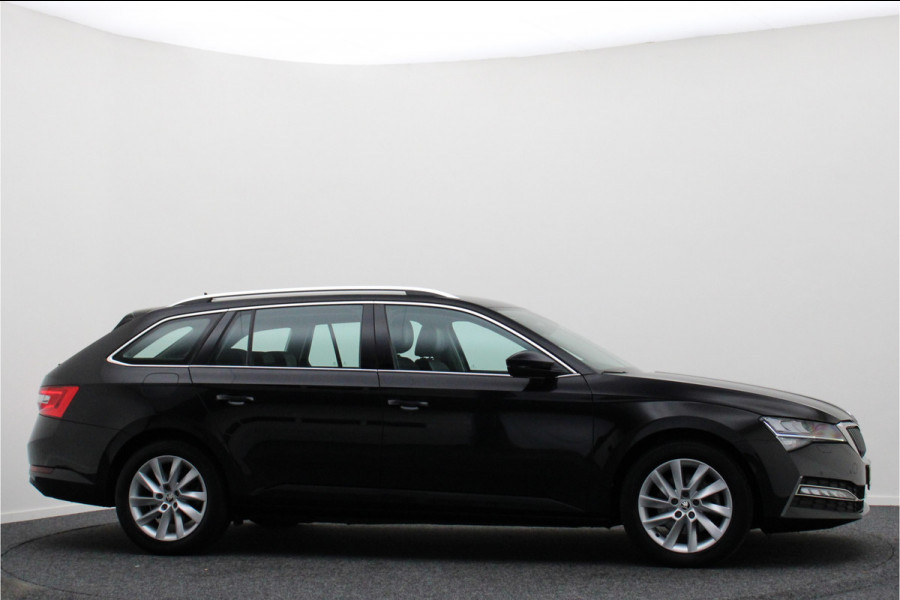Škoda Superb Combi 1.4 TSI iV PHEV Business Edition Plus Leer, Camera, Apple Carplay, Elektr. Stoel, LED, Trekhaak, PDC