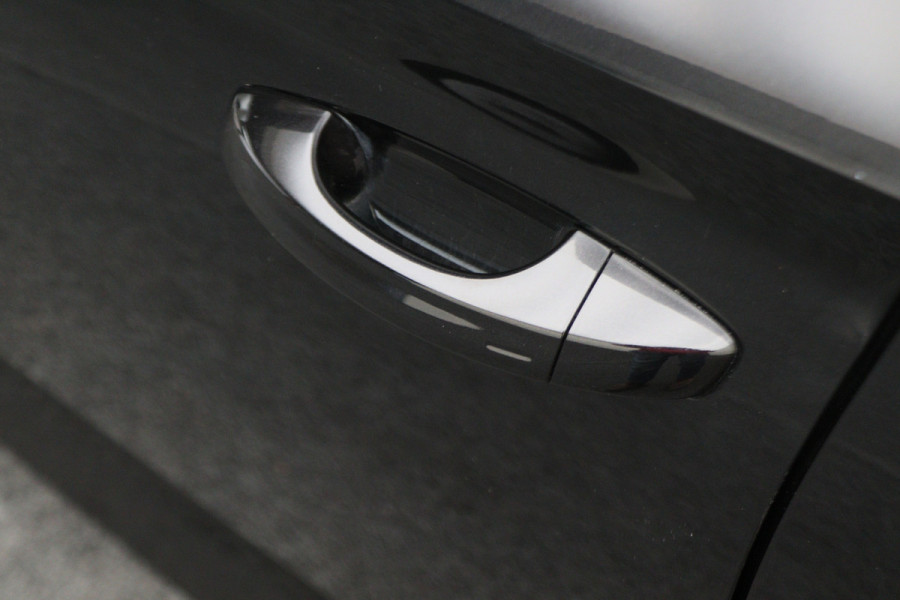 Škoda Superb Combi 1.4 TSI iV PHEV Business Edition Plus Leer, Camera, Apple Carplay, Elektr. Stoel, LED, Trekhaak, PDC