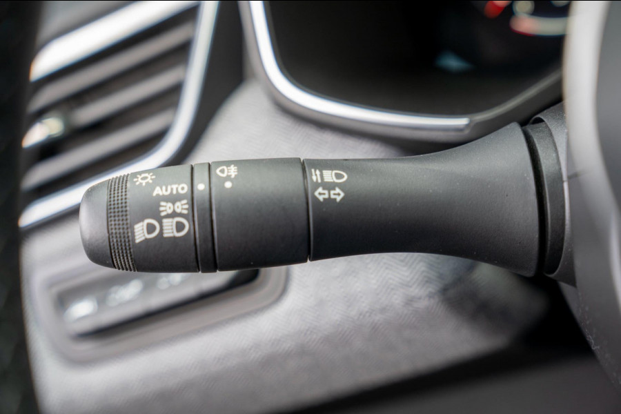 Renault Clio 1.0 TCe 90 GPF techno | Prijs rijklaar incl. 12 mnd garantie | 360 Camera Pdc Navi Led Clima