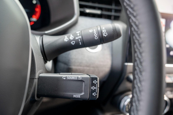 Renault Clio 1.0 TCe 90 GPF techno | Prijs rijklaar incl. 12 mnd garantie | 360 Camera Pdc Navi Led Clima