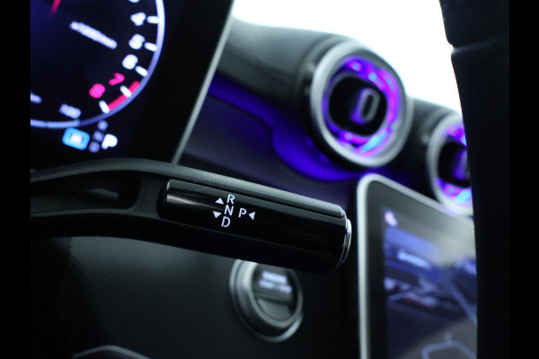 Mercedes-Benz C-Klasse Estate 300 e AMG Plug-In Hybride AMG Line | Night Pakket | Trekhaak | Panorama Schuif-Kanteldak | Memory Voorstoelen. Inclusief 24 maanden Mercedes-Benz Certified garantie voor Europa.