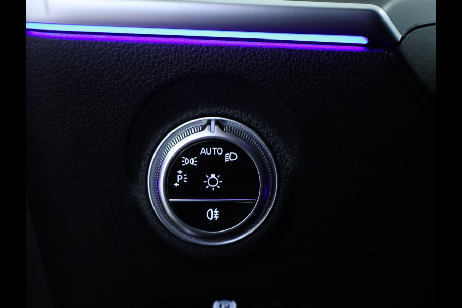 Mercedes-Benz C-Klasse Estate 300 e AMG Plug-In Hybride AMG Line | Night Pakket | Trekhaak | Panorama Schuif-Kanteldak | Memory Voorstoelen. Inclusief 24 maanden Mercedes-Benz Certified garantie voor Europa.