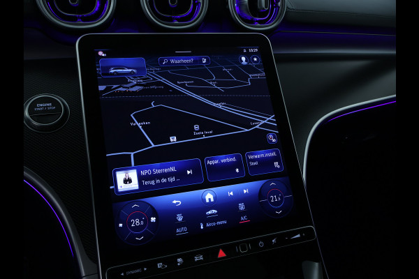 Mercedes-Benz C-Klasse Estate 300 e AMG Plug-In Hybride AMG Line | Night Pakket | Trekhaak | Panorama Schuif-Kanteldak | Memory Voorstoelen. Inclusief 24 maanden Mercedes-Benz Certified garantie voor Europa.