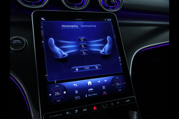 Mercedes-Benz C-Klasse Estate 300 e AMG Plug-In Hybride AMG Line | Night Pakket | Trekhaak | Panorama Schuif-Kanteldak | Memory Voorstoelen. Inclusief 24 maanden Mercedes-Benz Certified garantie voor Europa.