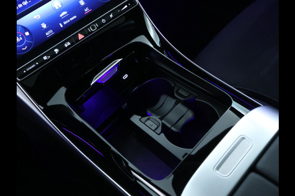 Mercedes-Benz C-Klasse Estate 300 e AMG Plug-In Hybride AMG Line | Night Pakket | Trekhaak | Panorama Schuif-Kanteldak | Memory Voorstoelen. Inclusief 24 maanden Mercedes-Benz Certified garantie voor Europa.