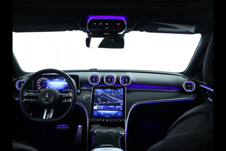Mercedes-Benz C-Klasse Estate 300 e AMG Plug-In Hybride AMG Line | Night Pakket | Trekhaak | Panorama Schuif-Kanteldak | Memory Voorstoelen. Inclusief 24 maanden Mercedes-Benz Certified garantie voor Europa.