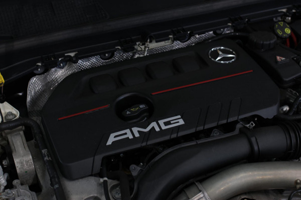 Mercedes-Benz A-Klasse AMG 35 4MATIC *Pano*Nw Kop*Sfeerverlichting*Multibeam Led*