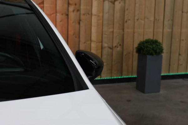 Mercedes-Benz A-Klasse AMG 35 4MATIC *Pano*Nw Kop*Sfeerverlichting*Multibeam Led*