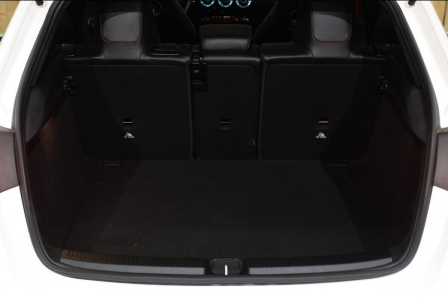 Mercedes-Benz A-Klasse AMG 35 4MATIC *Pano*Nw Kop*Sfeerverlichting*Multibeam Led*