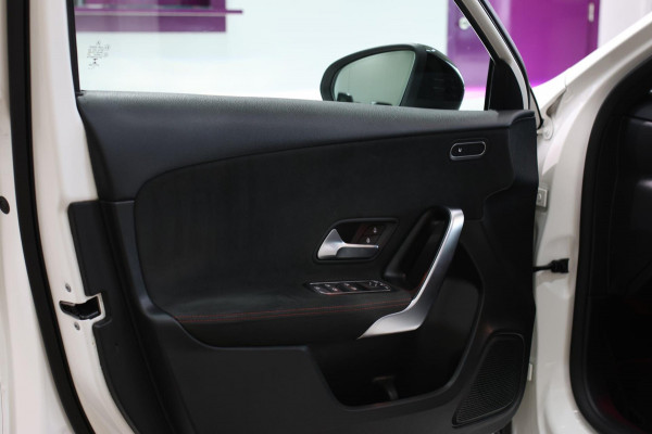Mercedes-Benz A-Klasse AMG 35 4MATIC *Pano*Nw Kop*Sfeerverlichting*Multibeam Led*