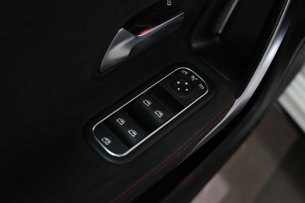 Mercedes-Benz A-Klasse AMG 35 4MATIC *Pano*Nw Kop*Sfeerverlichting*Multibeam Led*