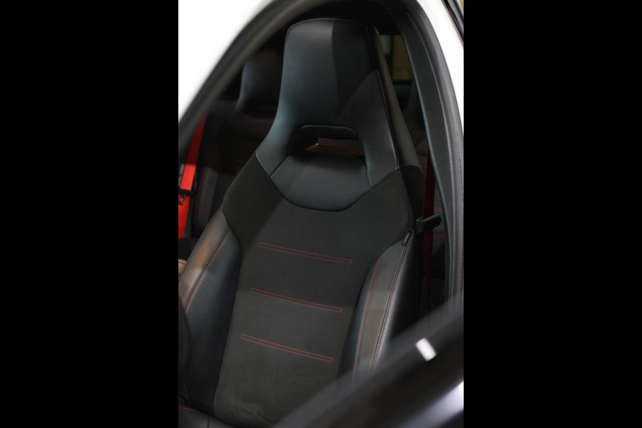 Mercedes-Benz A-Klasse AMG 35 4MATIC *Pano*Nw Kop*Sfeerverlichting*Multibeam Led*