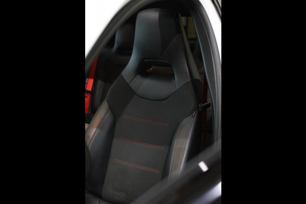 Mercedes-Benz A-Klasse AMG 35 4MATIC *Pano*Nw Kop*Sfeerverlichting*Multibeam Led*