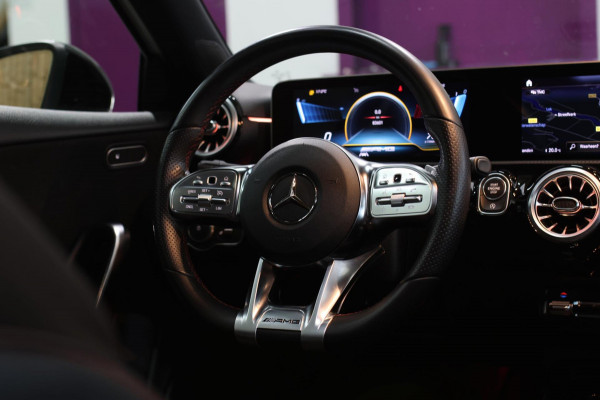 Mercedes-Benz A-Klasse AMG 35 4MATIC *Pano*Nw Kop*Sfeerverlichting*Multibeam Led*