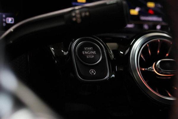 Mercedes-Benz A-Klasse AMG 35 4MATIC *Pano*Nw Kop*Sfeerverlichting*Multibeam Led*