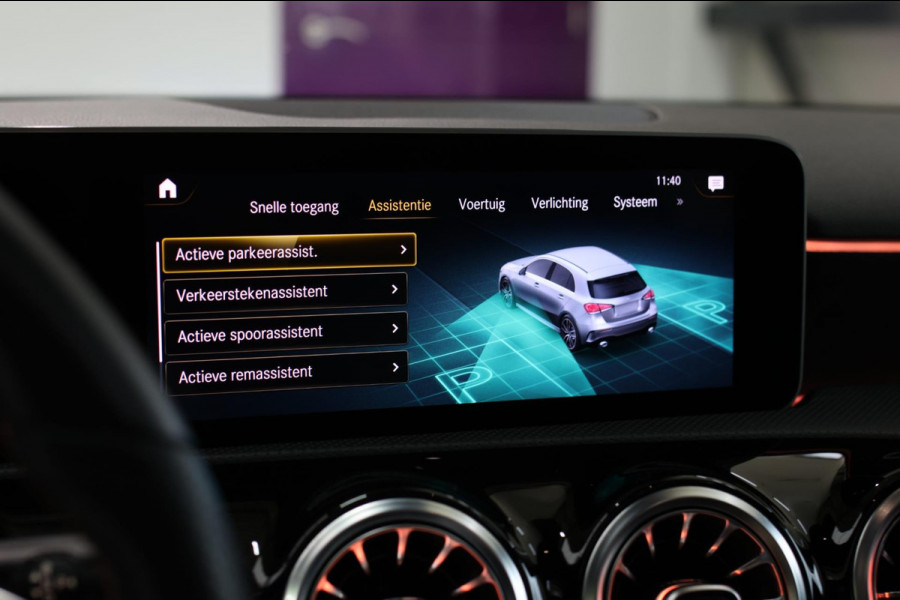 Mercedes-Benz A-Klasse AMG 35 4MATIC *Pano*Nw Kop*Sfeerverlichting*Multibeam Led*
