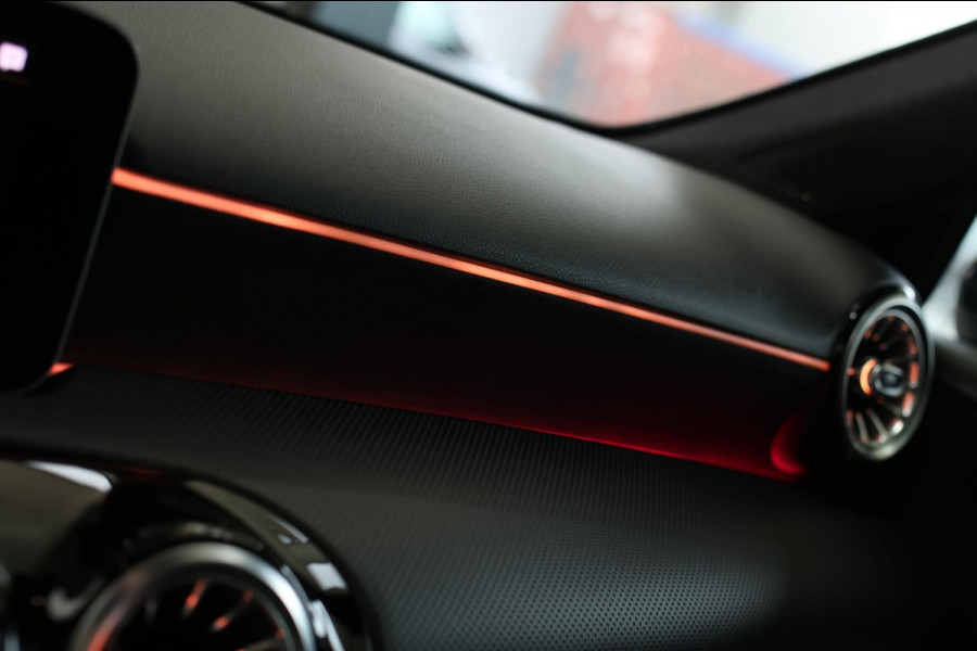 Mercedes-Benz A-Klasse AMG 35 4MATIC *Pano*Nw Kop*Sfeerverlichting*Multibeam Led*