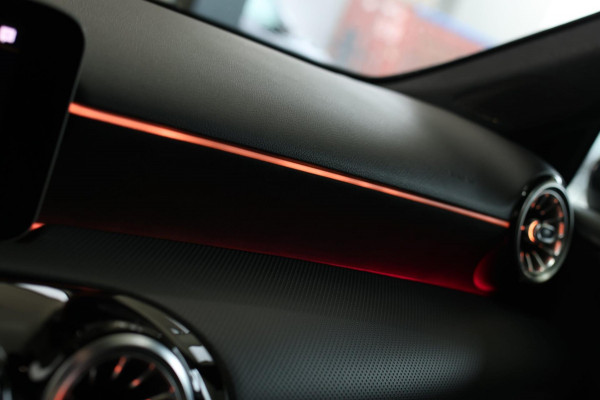 Mercedes-Benz A-Klasse AMG 35 4MATIC *Pano*Nw Kop*Sfeerverlichting*Multibeam Led*