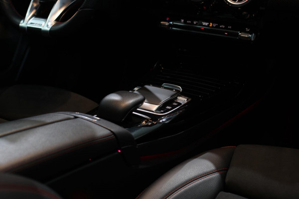 Mercedes-Benz A-Klasse AMG 35 4MATIC *Pano*Nw Kop*Sfeerverlichting*Multibeam Led*