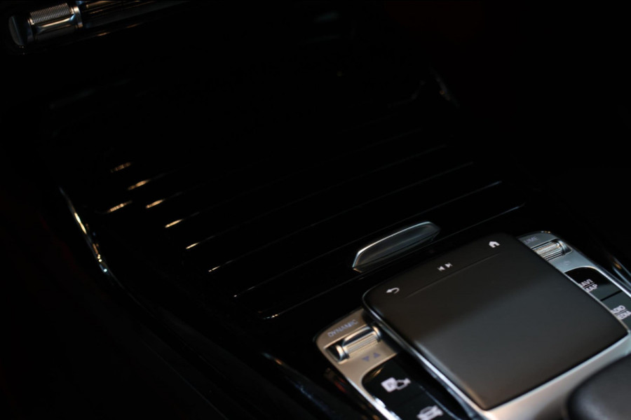 Mercedes-Benz A-Klasse AMG 35 4MATIC *Pano*Nw Kop*Sfeerverlichting*Multibeam Led*