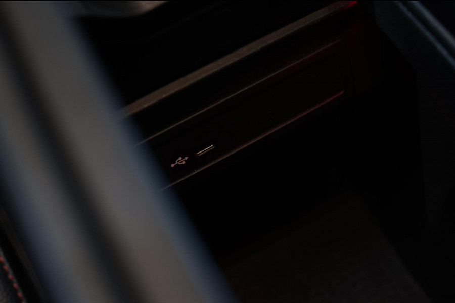 Mercedes-Benz A-Klasse AMG 35 4MATIC *Pano*Nw Kop*Sfeerverlichting*Multibeam Led*