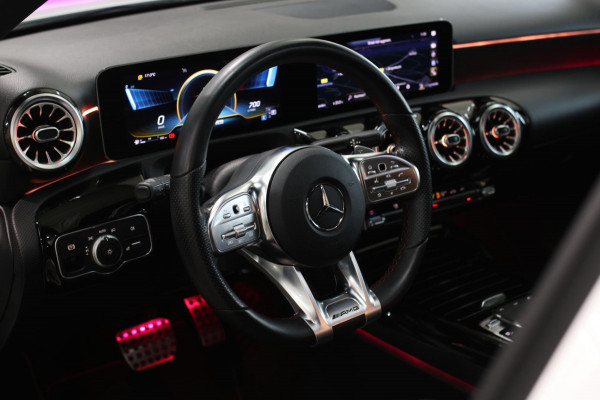 Mercedes-Benz A-Klasse AMG 35 4MATIC *Pano*Nw Kop*Sfeerverlichting*Multibeam Led*