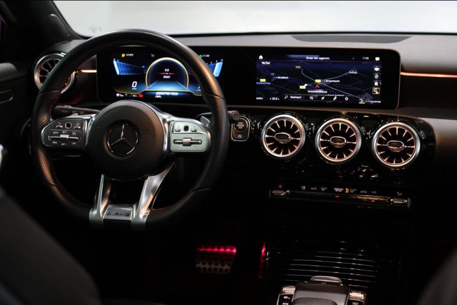 Mercedes-Benz A-Klasse AMG 35 4MATIC *Pano*Nw Kop*Sfeerverlichting*Multibeam Led*