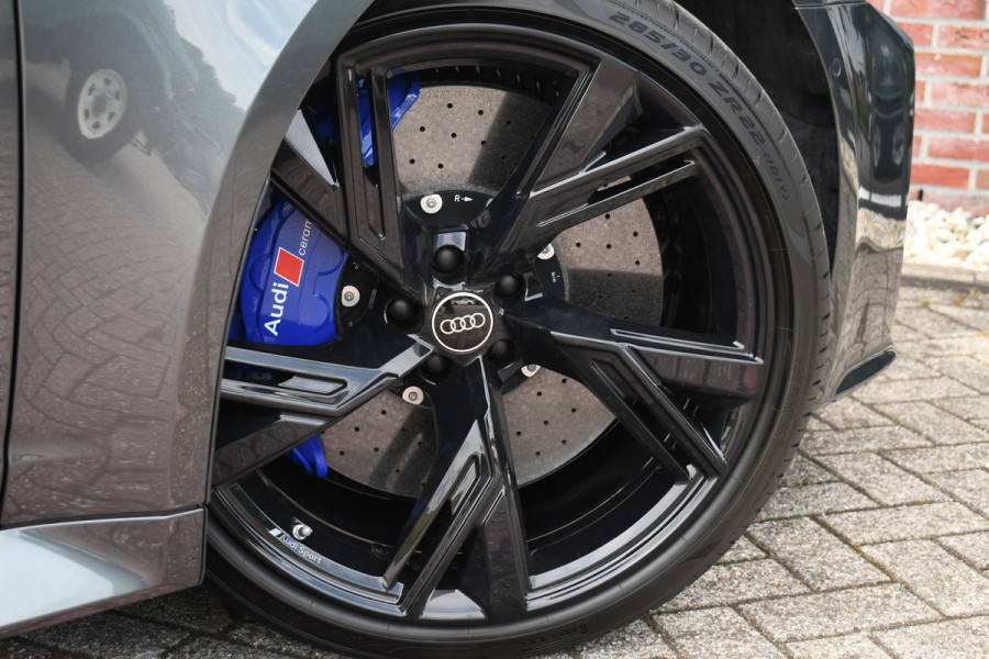 Audi RS6 Avant 4.0 TFSI quattro Dyn+ B&O-high Carbon Pano Ceramic HUD Alc-hemel Softclose Stoelvent Audi RS6 Avant 4.0 TFSI quattro Dyn+ B&O-high Carbon Pano Ceramic HUD Alc-hemel Softclose Stoelvent