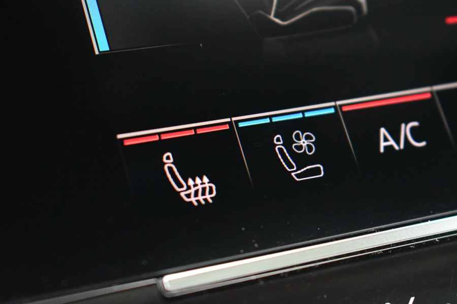 Audi RS6 Avant 4.0 TFSI quattro Dyn+ B&O-high Carbon Pano Ceramic HUD Alc-hemel Softclose Stoelvent Audi RS6 Avant 4.0 TFSI quattro Dyn+ B&O-high Carbon Pano Ceramic HUD Alc-hemel Softclose Stoelvent