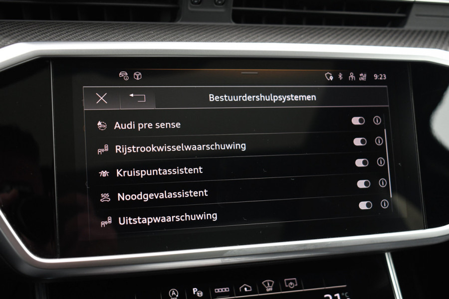 Audi RS6 Avant 4.0 TFSI quattro Dyn+ B&O-high Carbon Pano Ceramic HUD Alc-hemel Softclose Stoelvent Audi RS6 Avant 4.0 TFSI quattro Dyn+ B&O-high Carbon Pano Ceramic HUD Alc-hemel Softclose Stoelvent