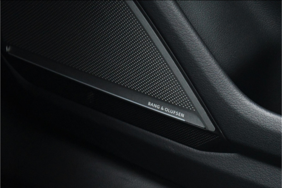 Audi RS6 Avant 4.0 TFSI quattro Dyn+ B&O-high Carbon Pano Ceramic HUD Alc-hemel Softclose Stoelvent Audi RS6 Avant 4.0 TFSI quattro Dyn+ B&O-high Carbon Pano Ceramic HUD Alc-hemel Softclose Stoelvent