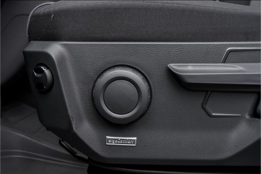 Volkswagen Crafter 35 2.0 TDI L3H2 ACC Dubbel Schuifdeur BPM Vrij Facelift LED Volkswagen Crafter 35 2.0 TDI L3H2 ACC Dubbel Schuifdeur BPM Vrij Facelift LED