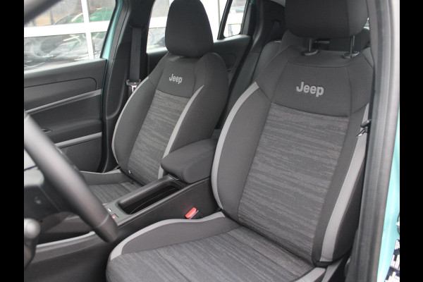 Jeep Avenger Longitude Business Pack 54 kWh | Uit voorraad leverbaar | 17% Bijtelling | Winter Pack