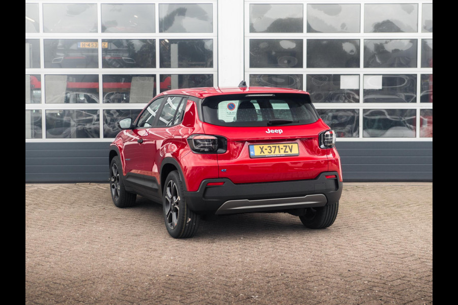 Jeep Avenger 54kWh | Uit voorraad leverbaar | 17% Bijtelling | 18" LM Velgen| Rijklaar