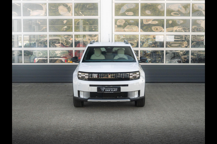 Fiat Grande Panda La Prima 11 kW 44 kWh | Uit voorraad leverbaar | Clima | Cruise | Camera | Apple Carplay | 17" | Navi | Winter Pack