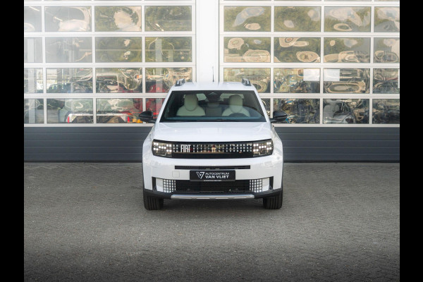 Fiat Grande Panda La Prima 11 kW 44 kWh | Uit voorraad leverbaar | Clima | Cruise | Camera | Apple Carplay | 17" | Navi | Winter Pack