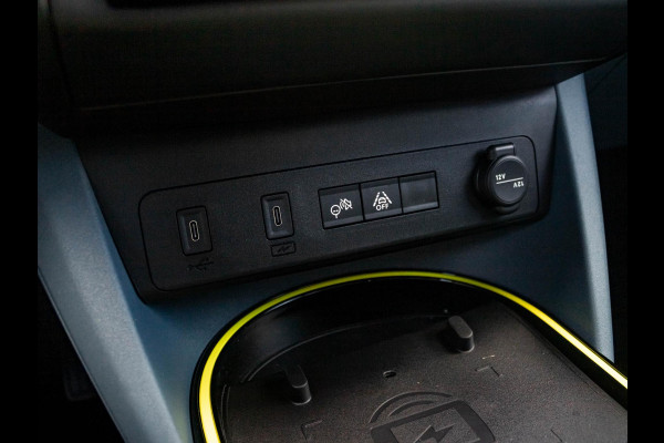 Fiat Grande Panda La Prima 11 kW 44 kWh | Uit voorraad leverbaar | Clima | Cruise | Camera | Apple Carplay | 17" | Navi | Winter Pack